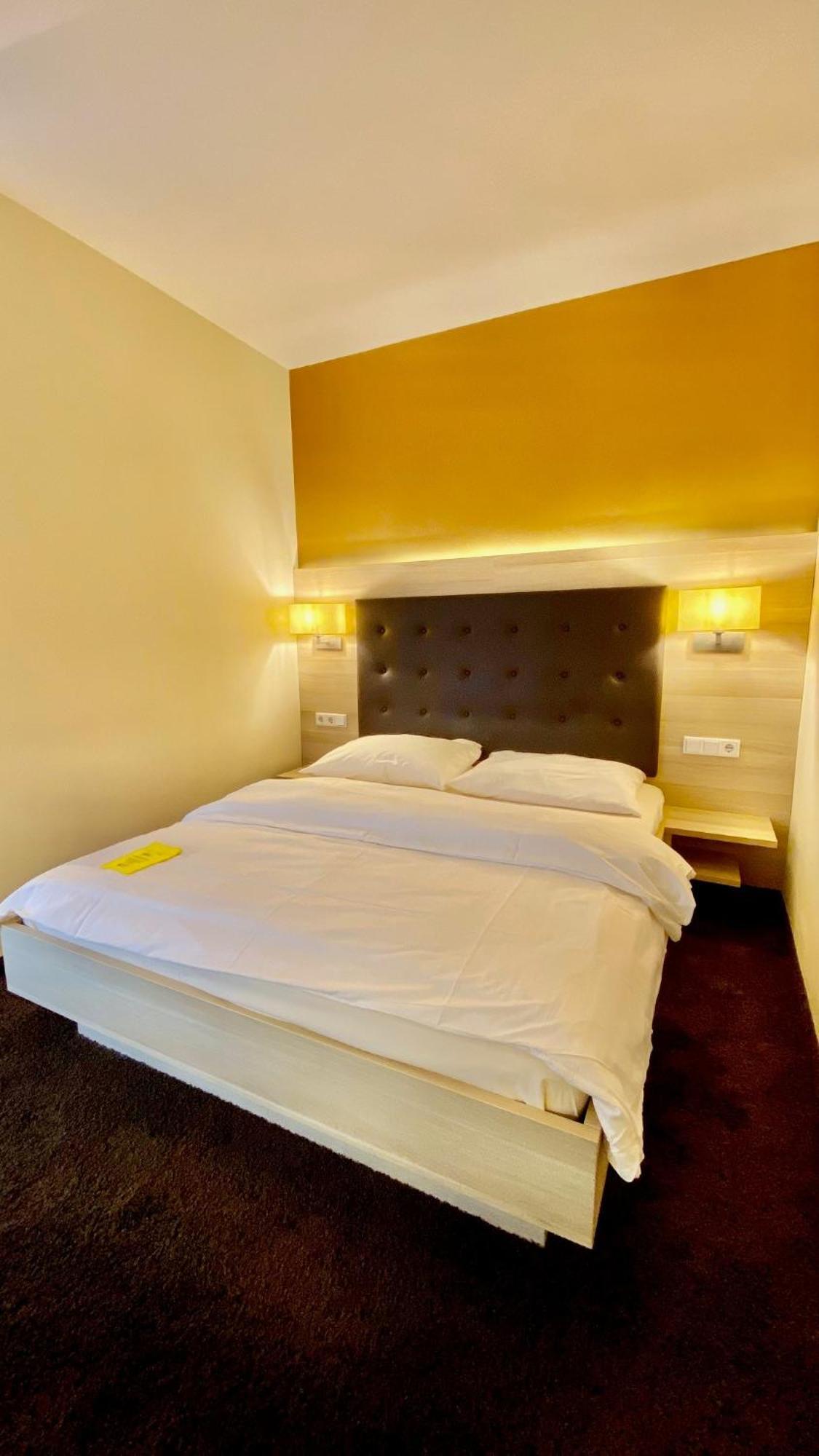 Hotel Bacchus Bensheim Kamer foto