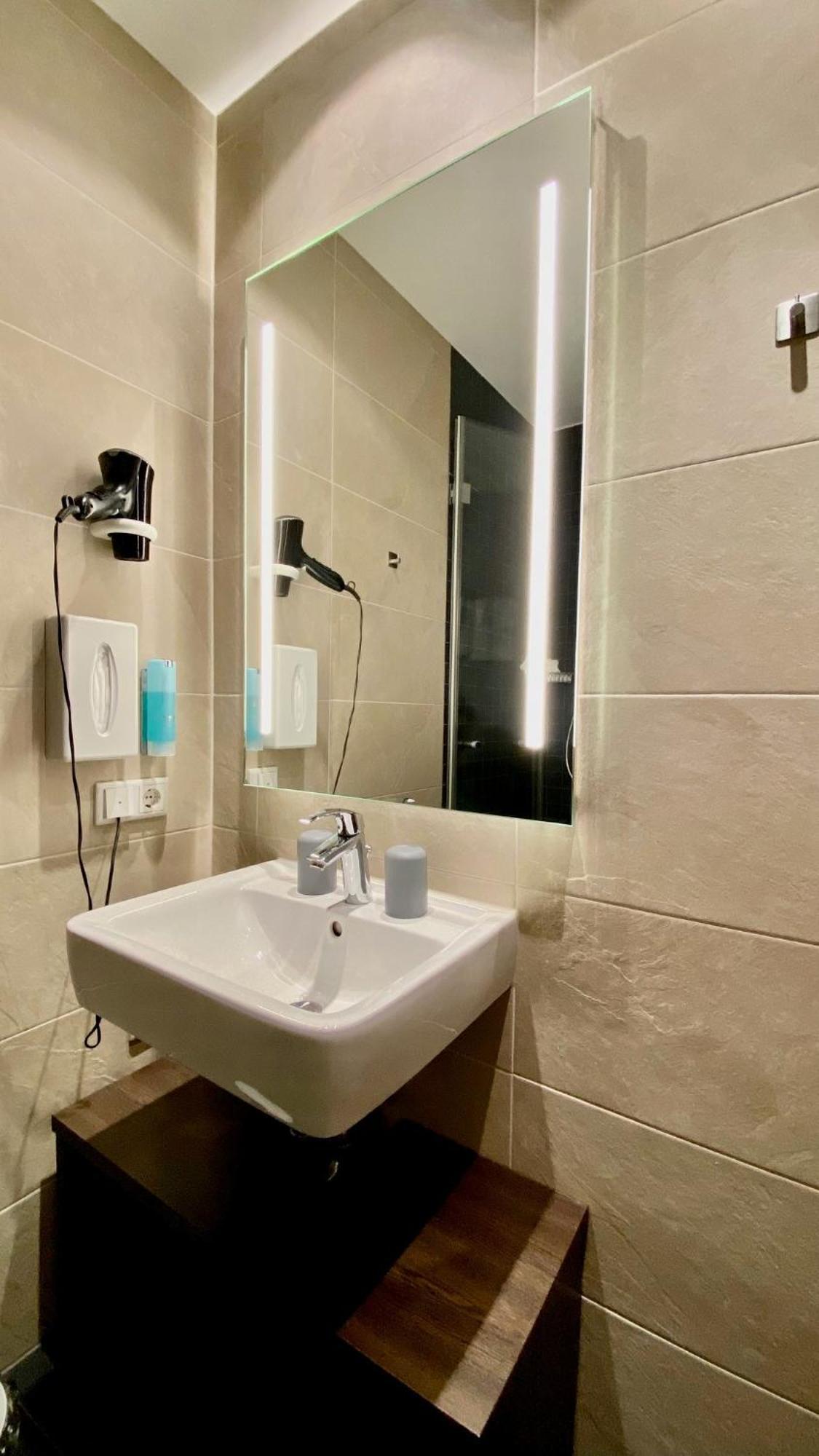 Hotel Bacchus Bensheim Kamer foto